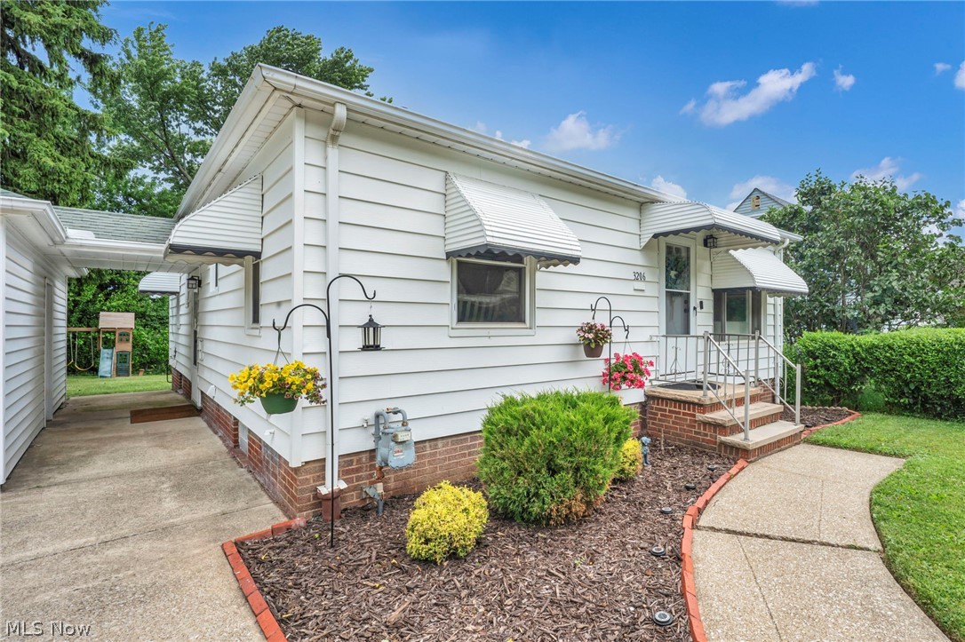 3206 Torrington Avenue Parma OH 44134