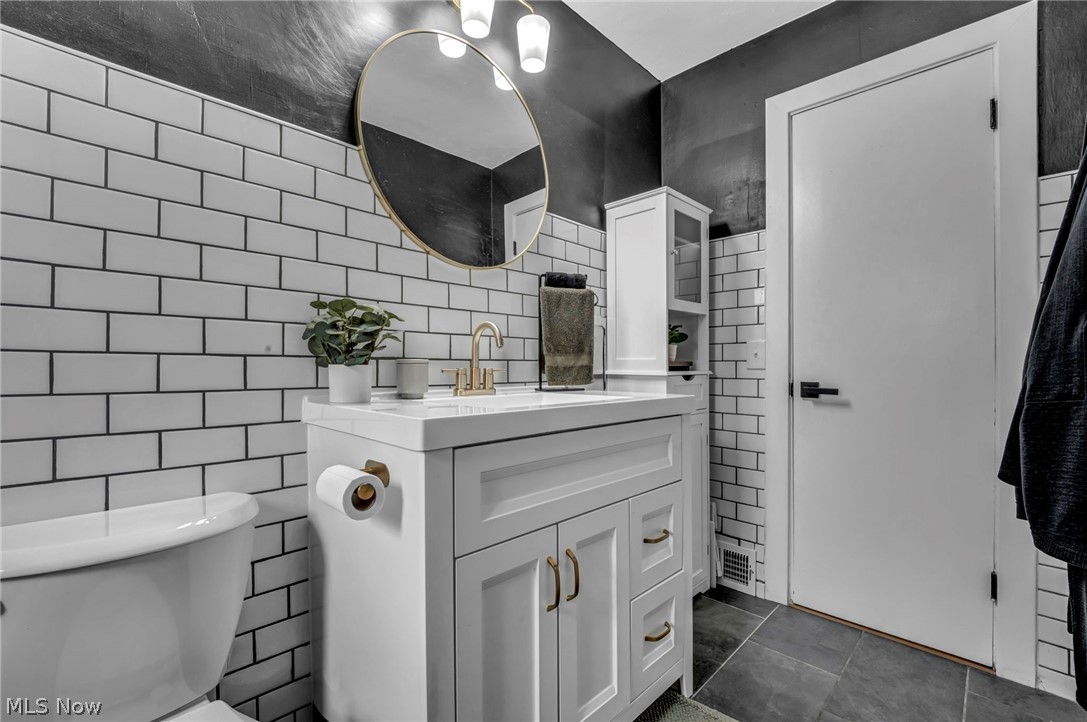 3206 Torrington Avenue Parma OH 44134