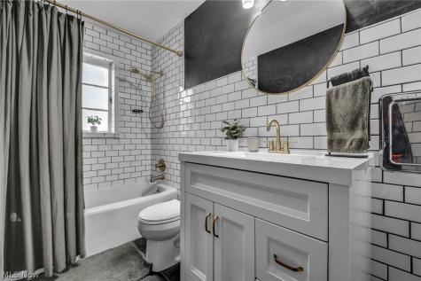 3206 Torrington Avenue Parma OH 44134