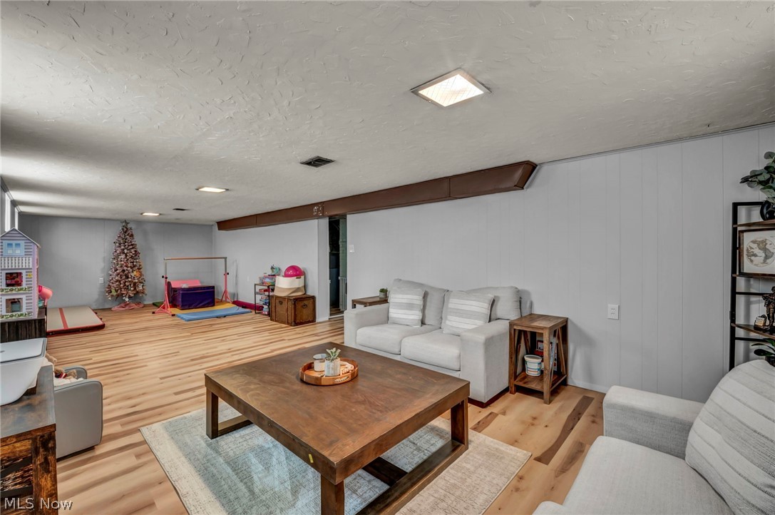 3206 Torrington Avenue Parma OH 44134
