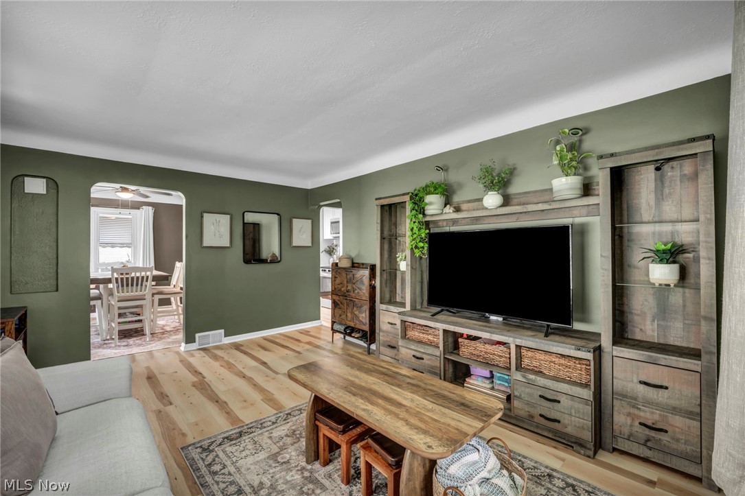 3206 Torrington Avenue Parma OH 44134