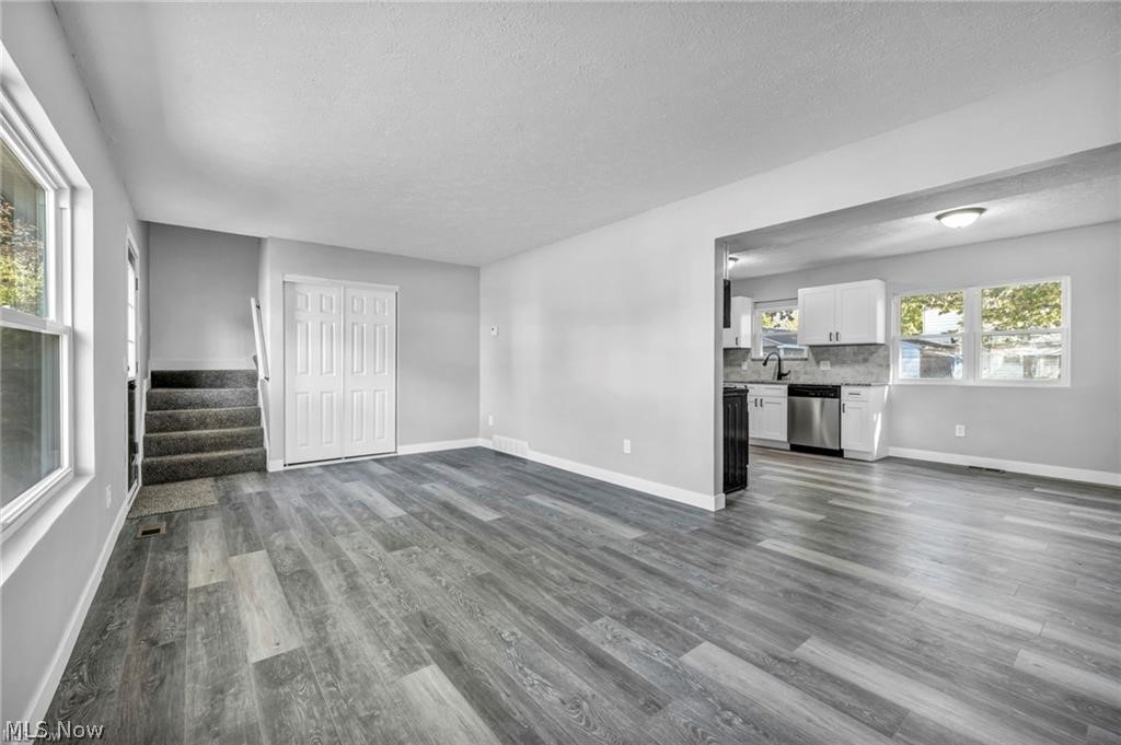 1015 E 347th Street Eastlake OH 44095