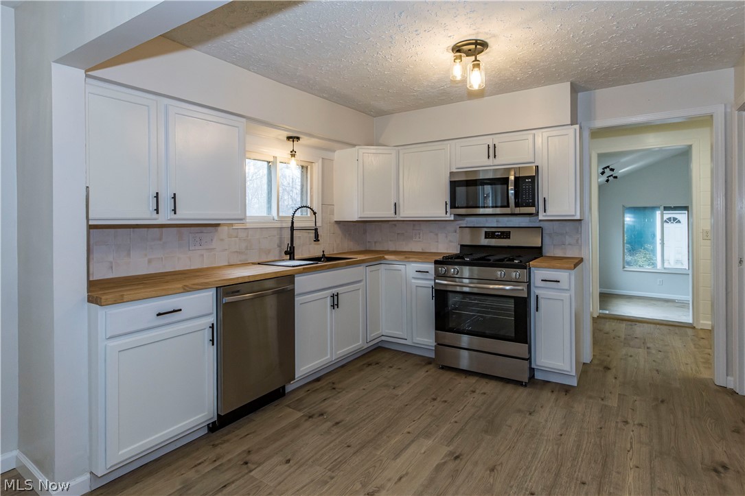 1463 4th Street Lakemore OH 44250
