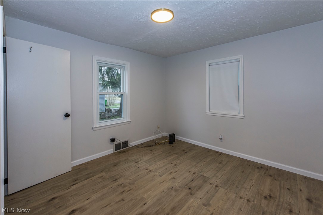 1463 4th Street Lakemore OH 44250