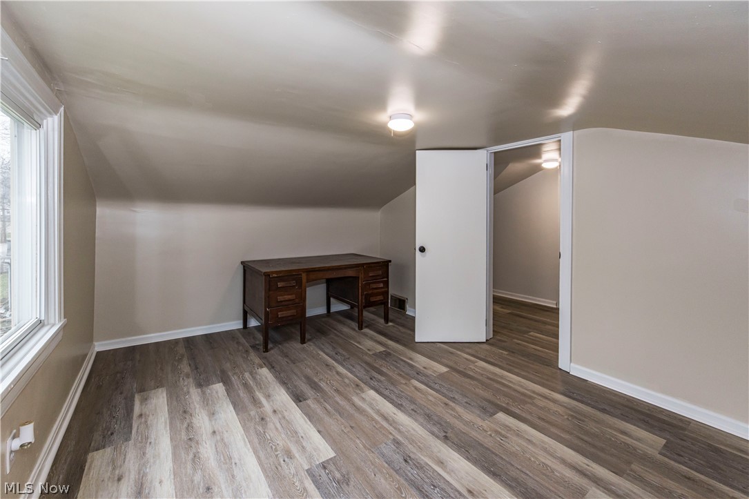 1463 4th Street Lakemore OH 44250