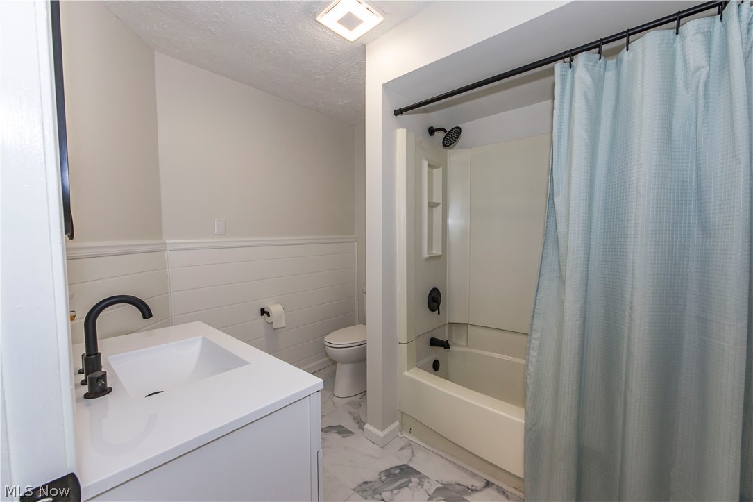 1463 4th Street Lakemore OH 44250