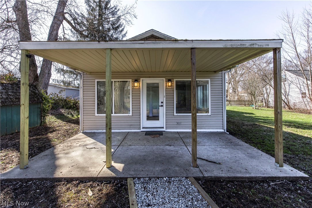 1463 4th Street Lakemore OH 44250