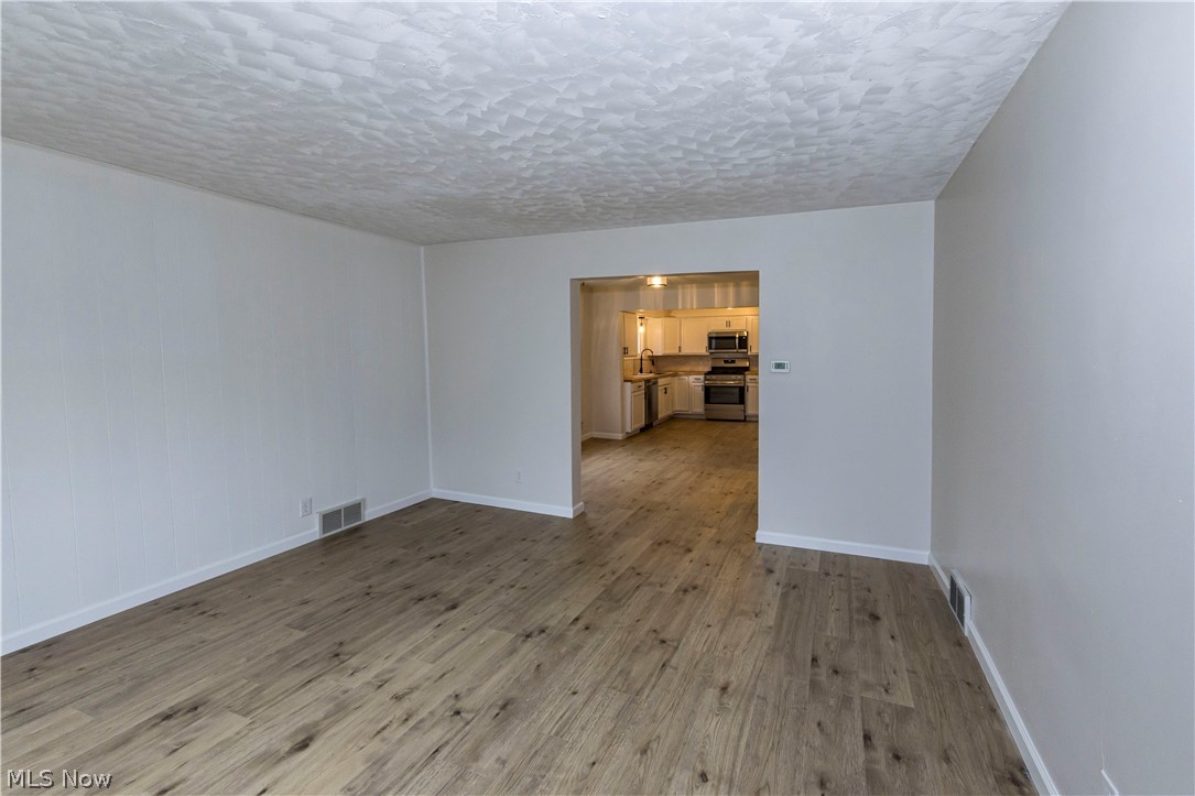 1463 4th Street Lakemore OH 44250