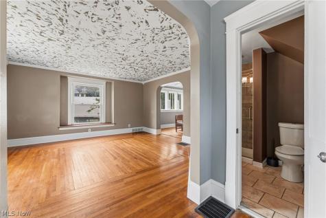 384 Bank Street Painesville OH 44077