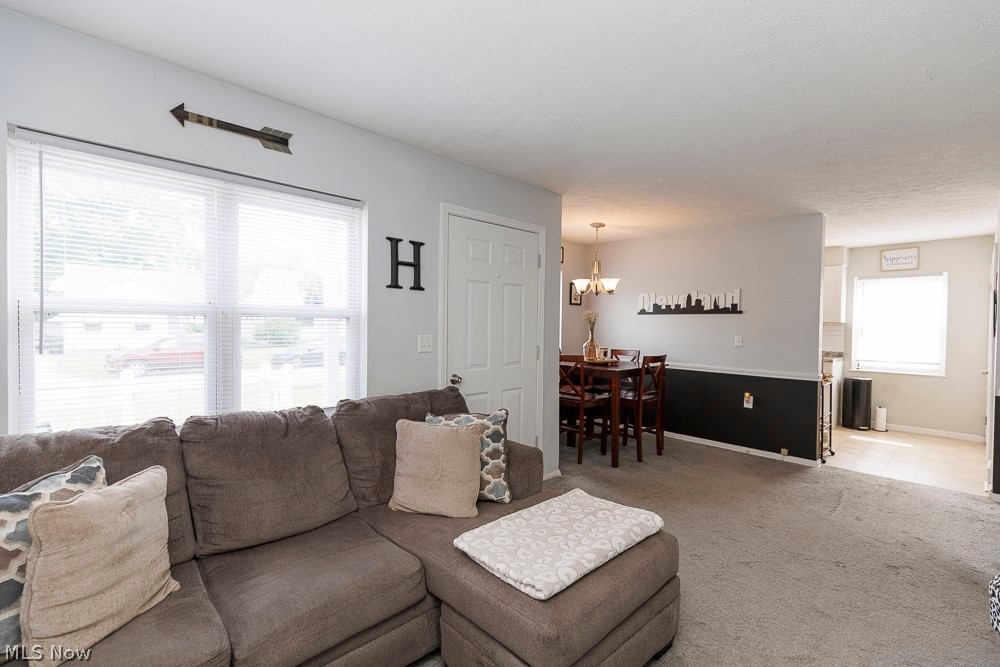 521 Cambridge Avenue Elyria OH 44035