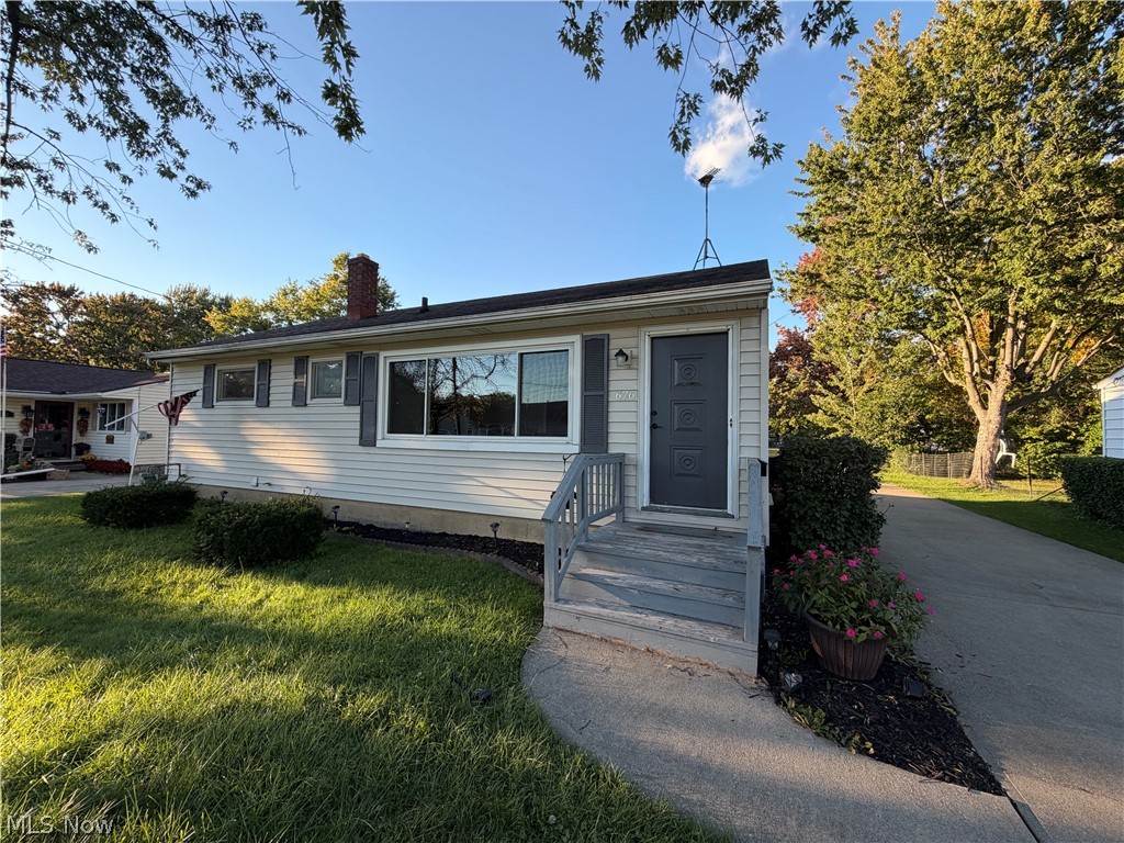 676 Lucille Drive Elyria OH 44035