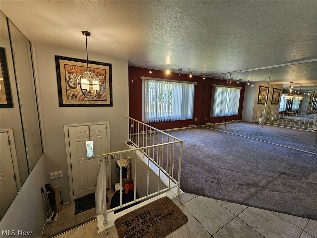 6698 Hedgeline Bedford Heights OH 44146