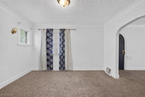 654 Moreley Avenue Akron OH 44320