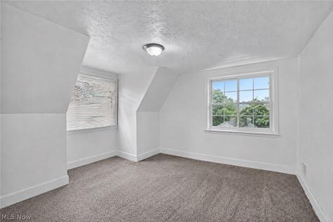 654 Moreley Avenue Akron OH 44320