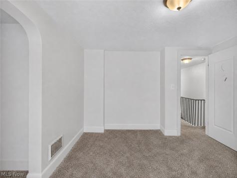654 Moreley Avenue Akron OH 44320