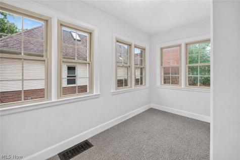 654 Moreley Avenue Akron OH 44320