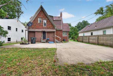 654 Moreley Avenue Akron OH 44320