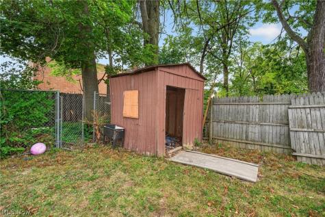 654 Moreley Avenue Akron OH 44320