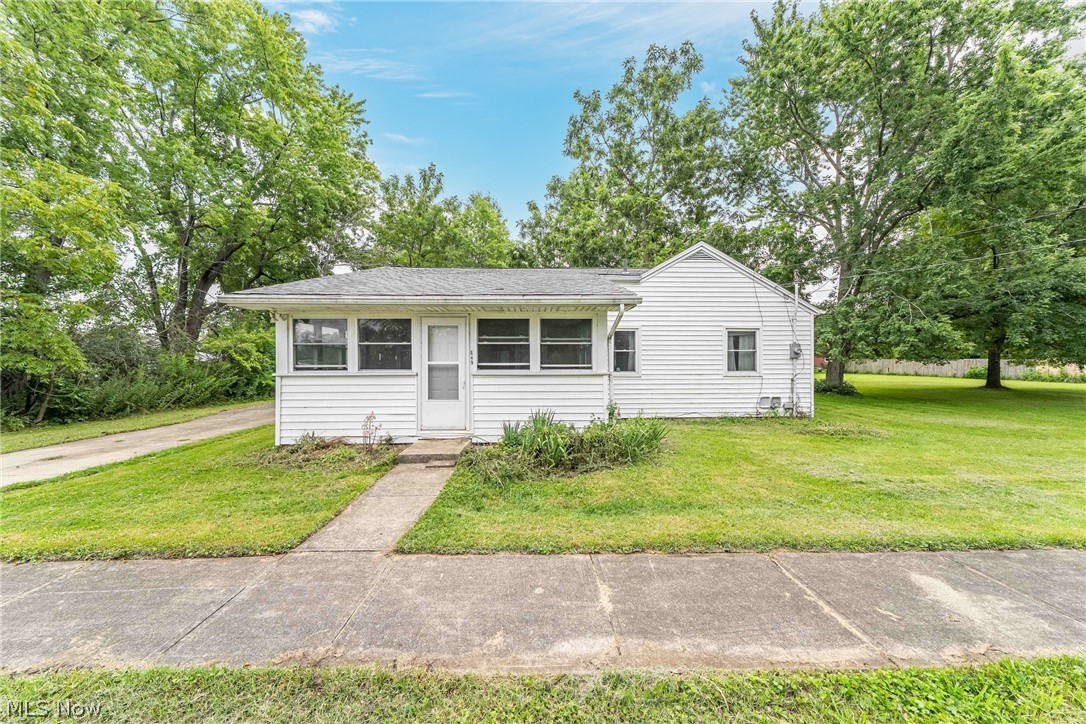 649 Sheffield Road Sheffield Lake OH 44054