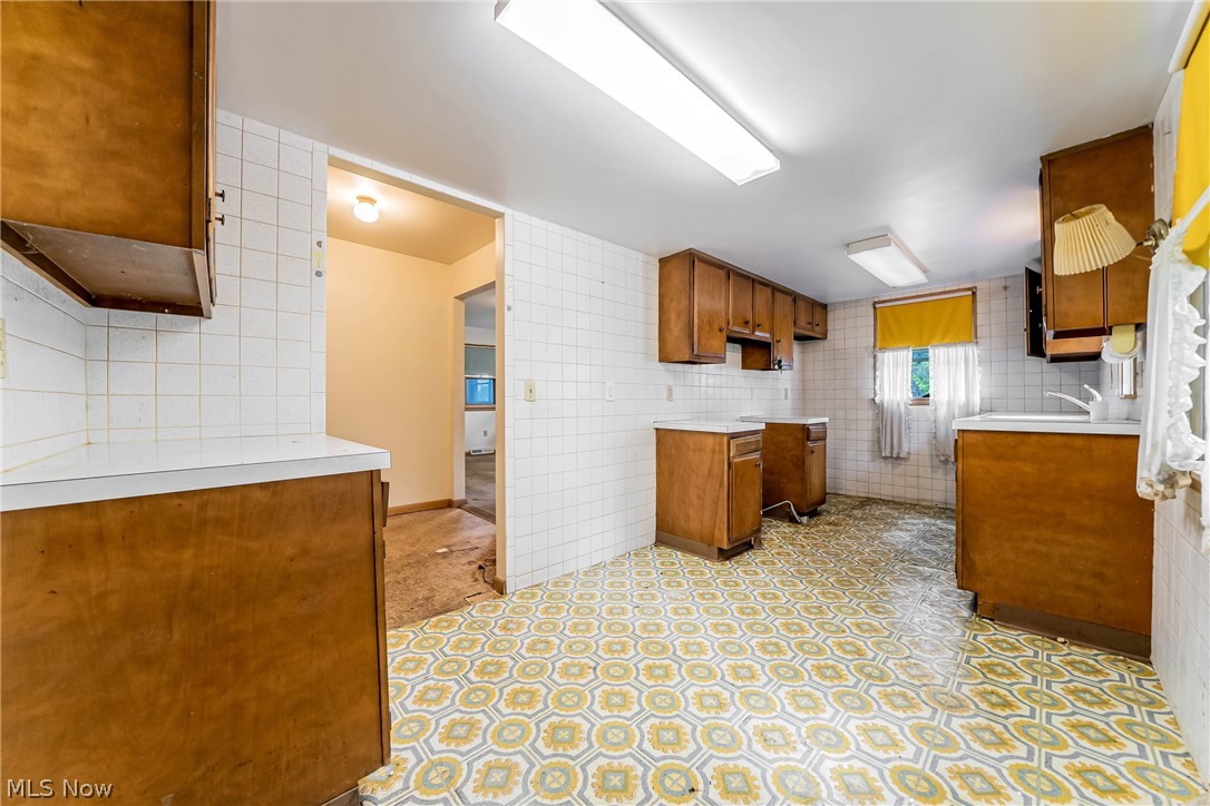 649 Sheffield Road Sheffield Lake OH 44054