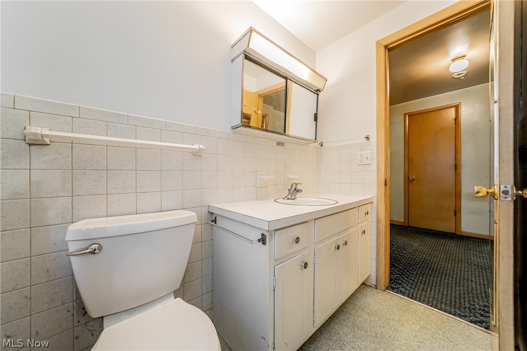 649 Sheffield Road Sheffield Lake OH 44054