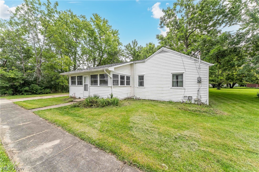 649 Sheffield Road Sheffield Lake OH 44054