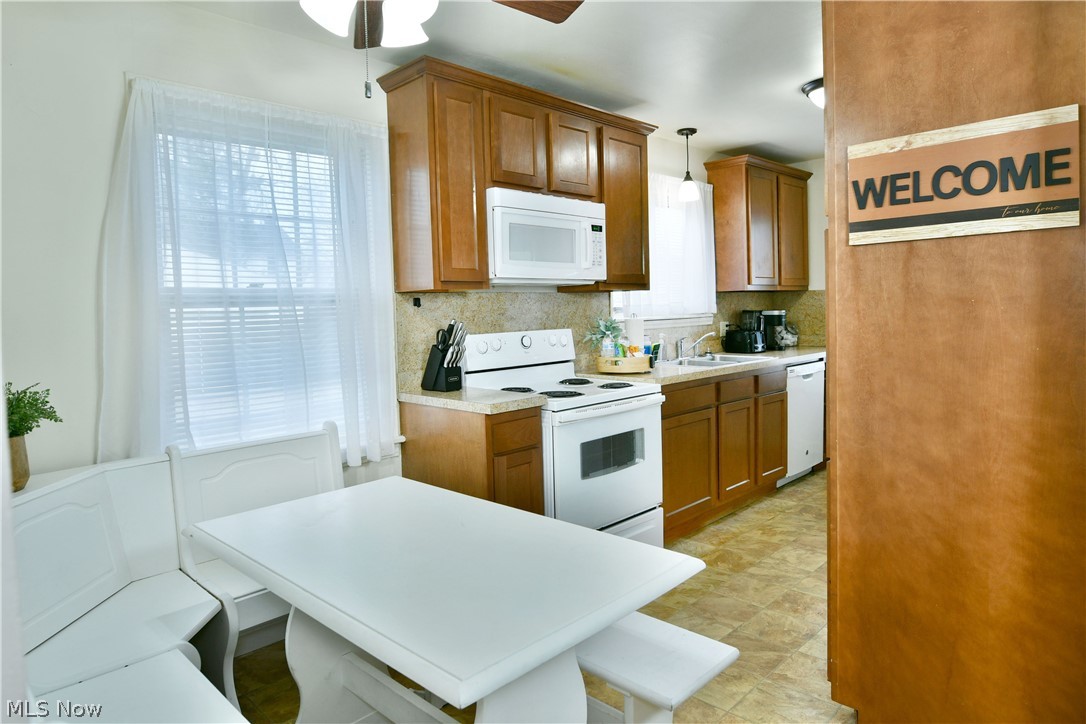 374 Meadowbrook Avenue SE Warren OH 44483