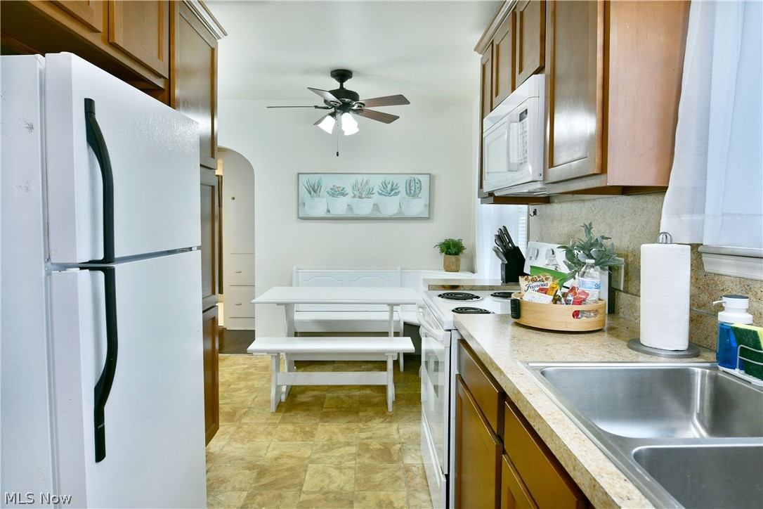 374 Meadowbrook Avenue SE Warren OH 44483