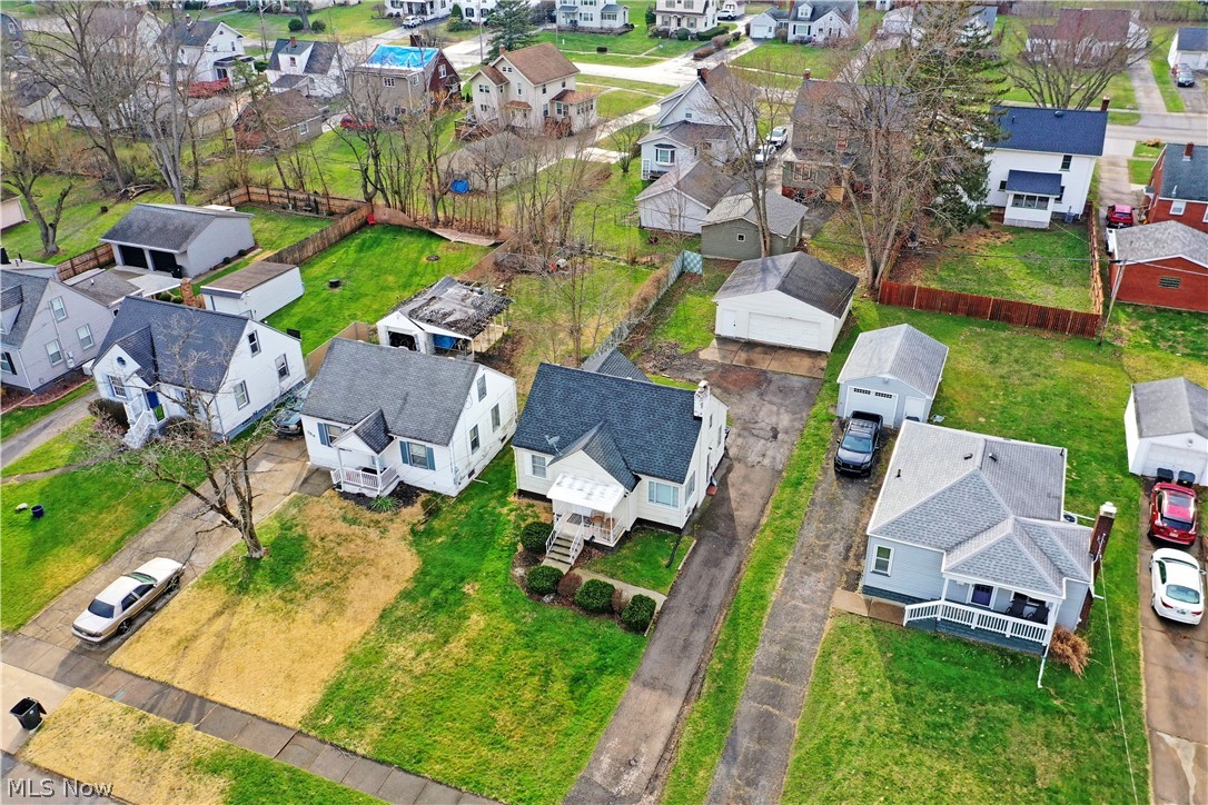 374 Meadowbrook Avenue SE Warren OH 44483