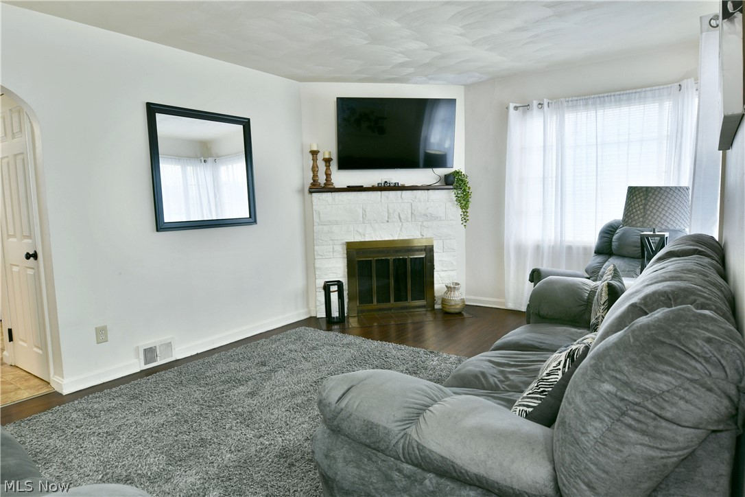 374 Meadowbrook Avenue SE Warren OH 44483