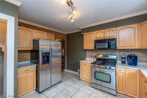 1455 Canterbury Road Westlake OH 44145