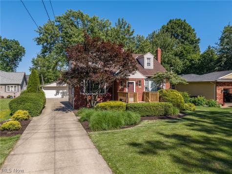 1455 Canterbury Road Westlake OH 44145