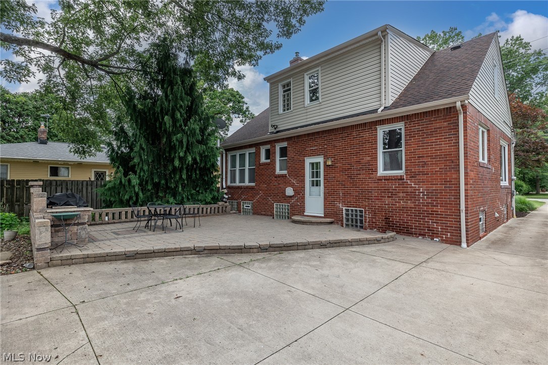 1455 Canterbury Road Westlake OH 44145