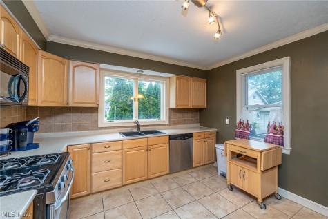 1455 Canterbury Road Westlake OH 44145
