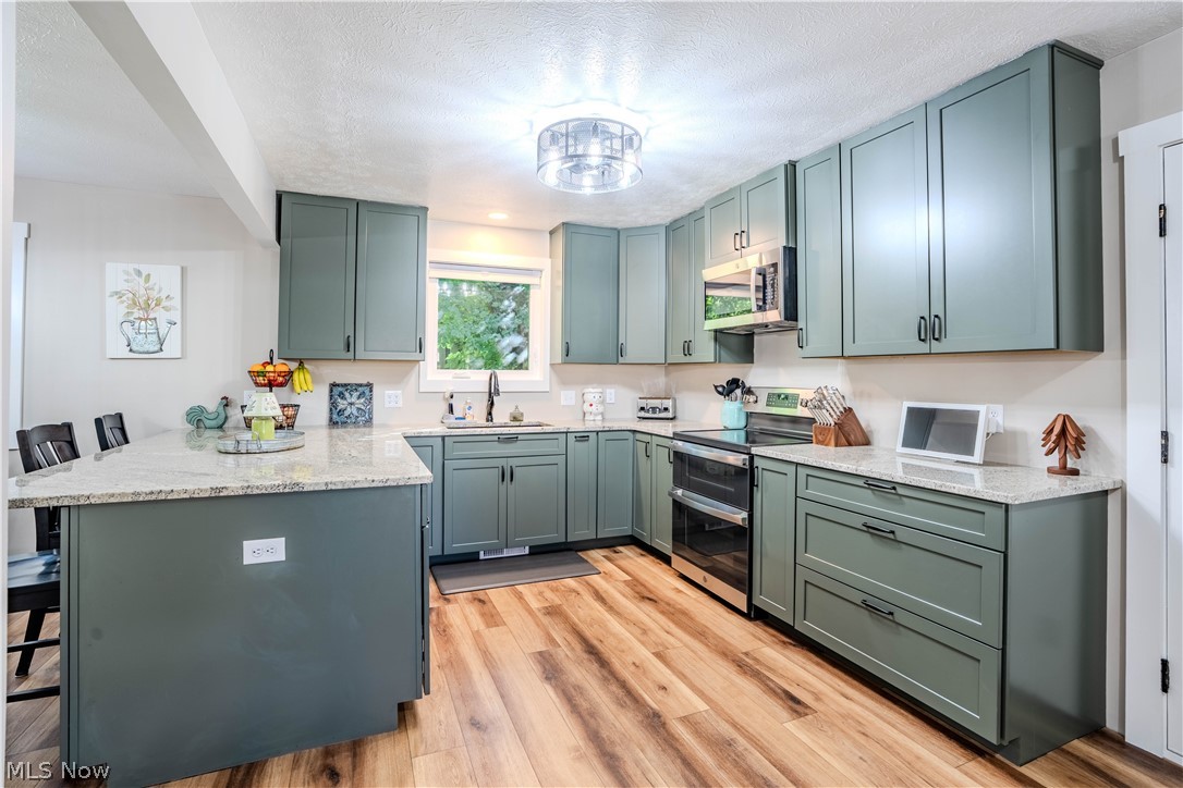 17096 Hawks Lookout Lane Strongsville OH 44136