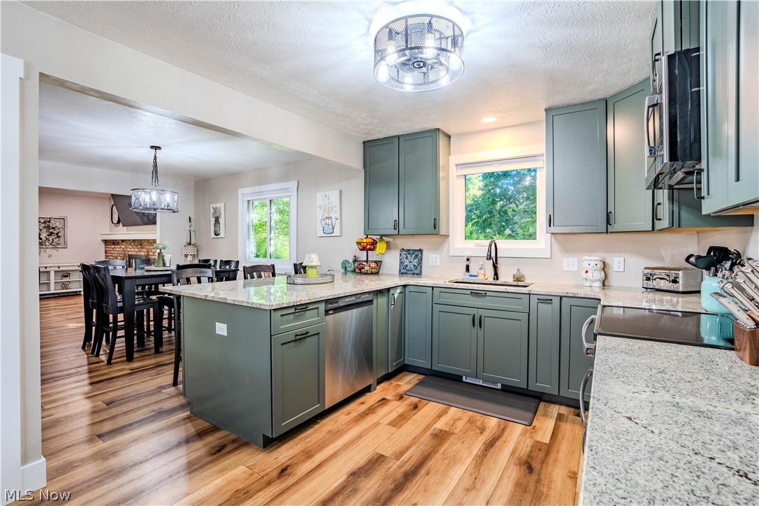 17096 Hawks Lookout Lane Strongsville OH 44136