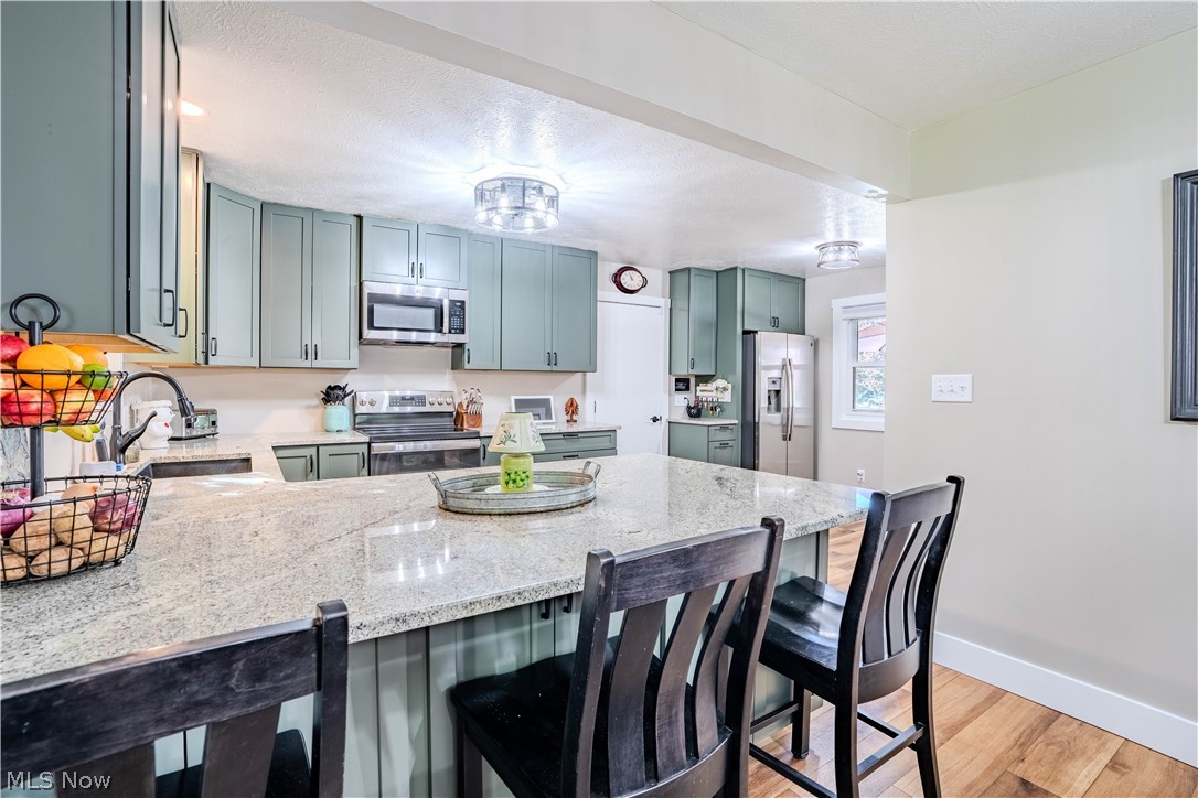 17096 Hawks Lookout Lane Strongsville OH 44136