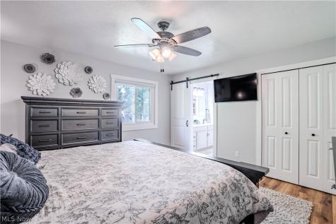 17096 Hawks Lookout Lane Strongsville OH 44136