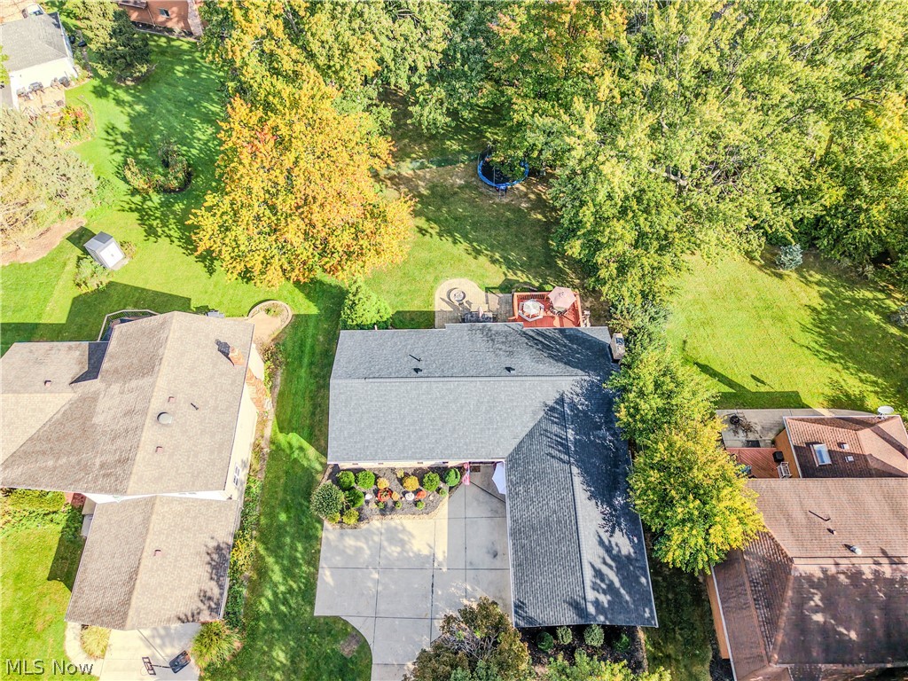 17096 Hawks Lookout Lane Strongsville OH 44136