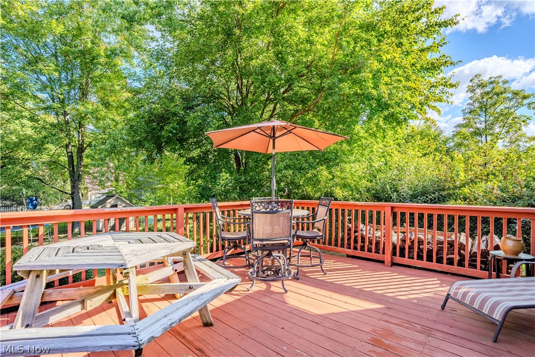 17096 Hawks Lookout Lane Strongsville OH 44136