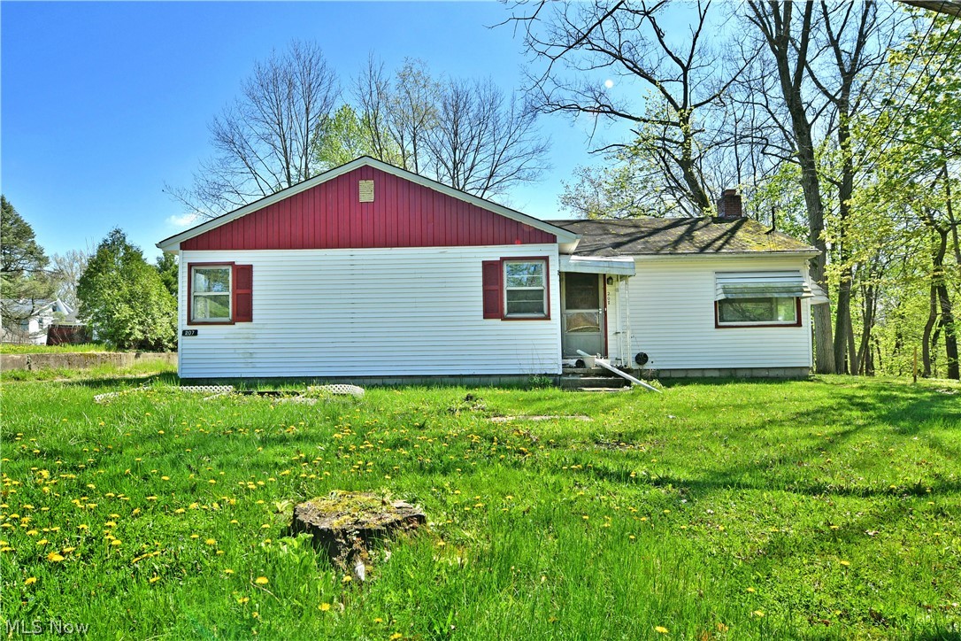 207 S Belle Vista Youngstown OH 44509