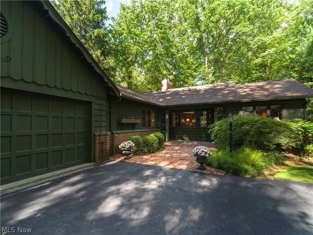 134 N Revere Road Akron OH 44333