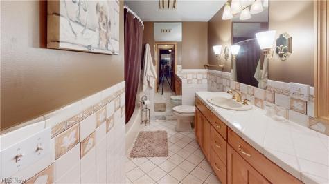 134 N Revere Road Akron OH 44333