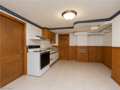 134 N Revere Road Akron OH 44333