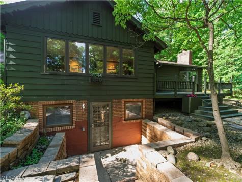 134 N Revere Road Akron OH 44333