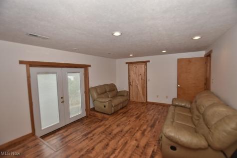 1121 Fiesta Road SW Dellroy OH 44620