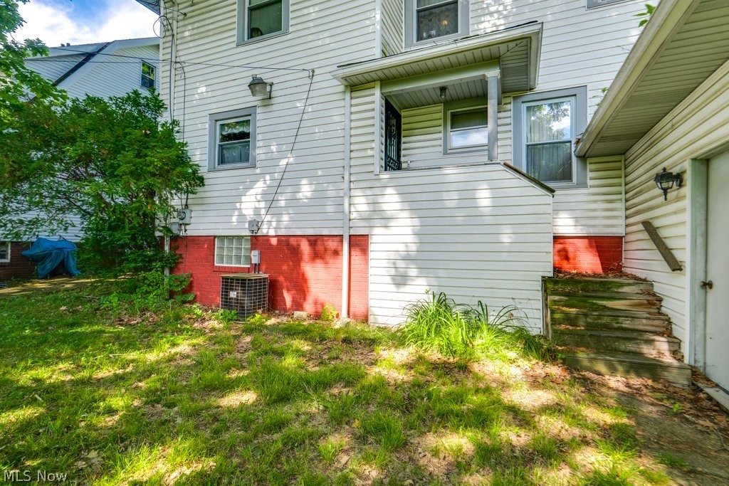 333 Trigonia Drive Akron OH 44302