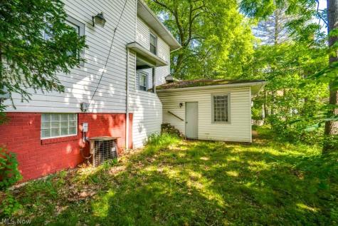 333 Trigonia Drive Akron OH 44302