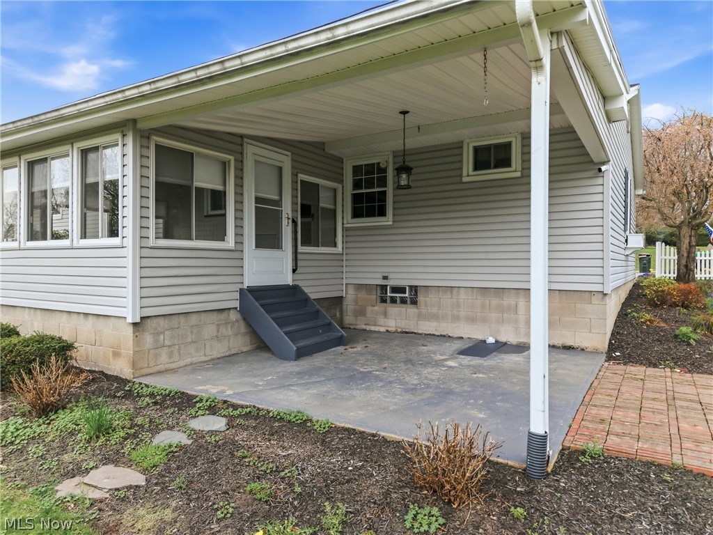 1862 Allen Drive Salem OH 44460