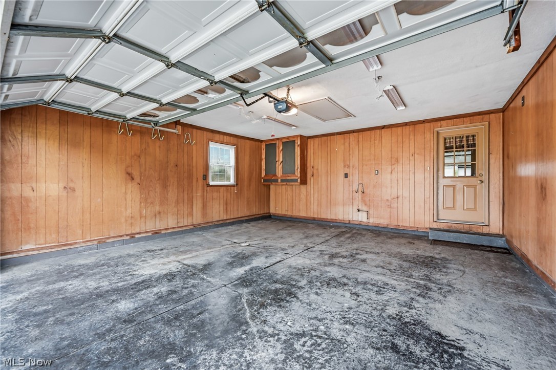 1862 Allen Drive Salem OH 44460